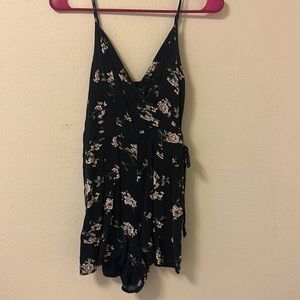 Abercrombie and fitch navy blue floral romper XS